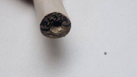 pipe, fragment, image 4/5