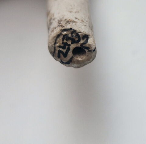 pipe, fragment, image 2/4