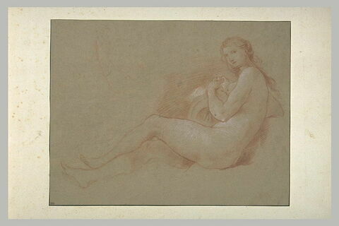 Femme nue à demi allongée, tête de face, image 2/2