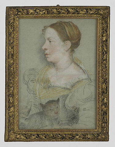 Portrait de femme, tenant un chat dans ses bras, image 2/3