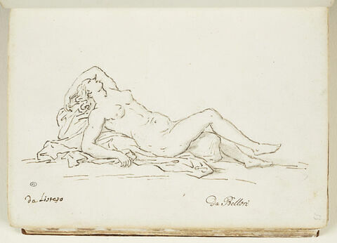 Jeune femme nue, à demi allongée sur une draperie tournée vers la droite...