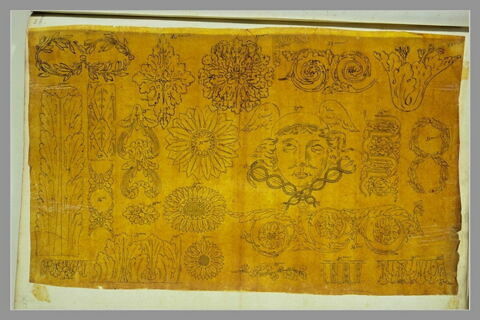 Motifs décoratifs de monuments romains, image 2/2