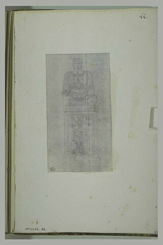 Monument funéraire surmonté d'un homme en buste portant une armure, image 1/1