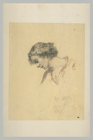 Femme, vue en buste, tournée vers la gauche, baissant la tête, image 1/1