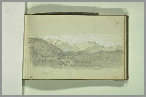 Vue d'un village prés d'un paysage montagneux, image 1/1