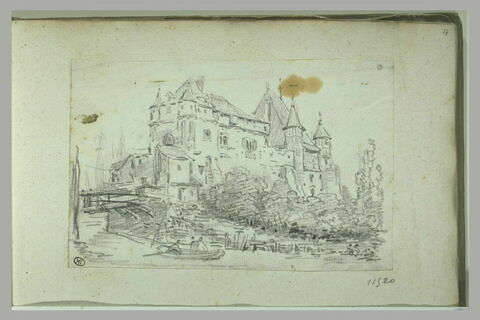 Château entouré de verdure et dominant une rivière, image 1/1