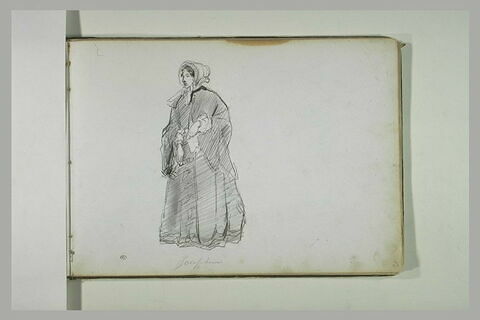 Femme, vêtue d'un manteau, debout, tournée vers la gauche, image 1/1