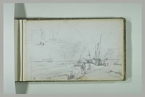 Canot passant au large d'un bâtiment ; grève animée de bateaux et de figures, image 1/1