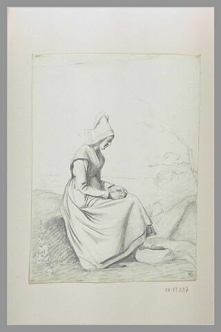 Paysanne, coiffée d'un bonnet normand, assise sur une pierre, image 1/1