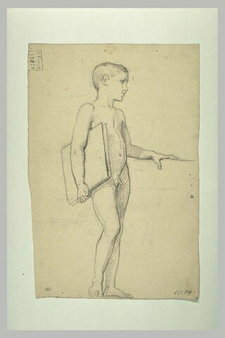 Enfant nu, un carton sous le bras, image 1/1