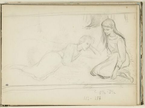 Fillette assise, et fillette allongée sur l'herbe dans un jardin, image 1/2