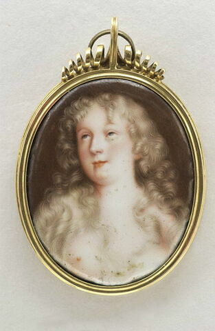 Portrait de jeune femme, en buste