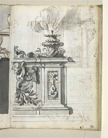 Partie droite d'une clôture de chœur sculptée, avec un vase d'autel posé dessus, image 1/2