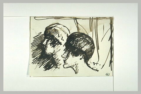 Deux têtes de femmes coiffées d'une toque, image 1/1