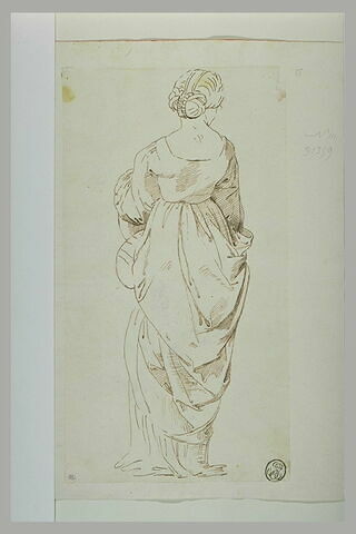 Femme drapée, debout, vue de dos : figure du Parnasse