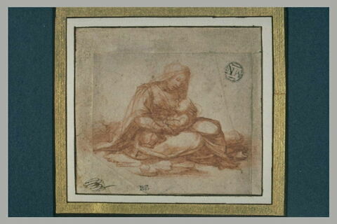 La Vierge assise avec l'Enfant sur ses genoux, image 2/2