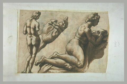 Statue féminine, de dos, main ouverte et femme nue allongée, écrivant, image 1/1