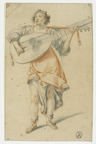 Femme debout, drapée, jouant d'un instrument de musique à cordes