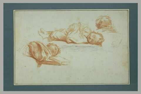Trois figures d'enfants couchés et endormis, image 1/1