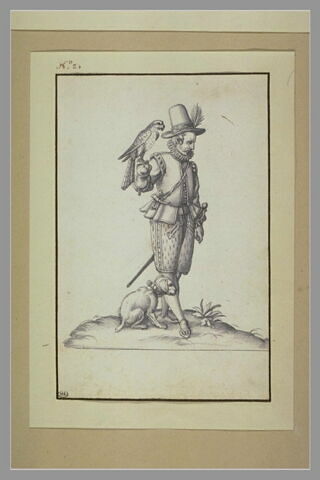 Valet de chasse ou piqueur, un faucon sur son poing droit, image 2/2