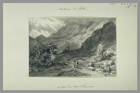 Défilé de montagnes à droite, rochers abrupts, au premier plan, deux hommes, image 1/1