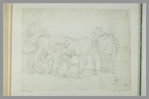 Deux hommes ferrant un cheval, entourés de deux autres chevaux et d'un homme, image 1/1