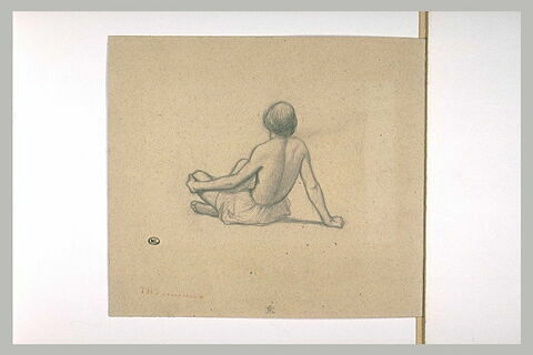 Figure nue, assise, de dos, la main droite appuyée sur le sol