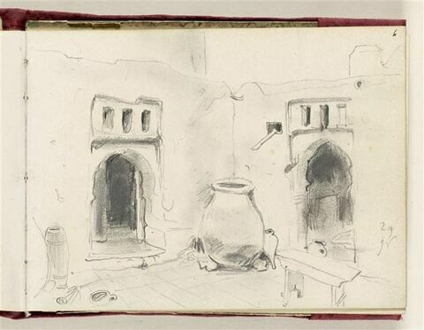 Cour intérieure à Tanger avec deux portes et une jarre, image 1/2