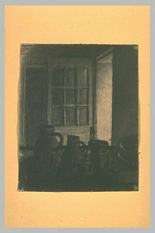 Chambre dans la pénombre, éclairée par une porte entrouverte, image 2/2