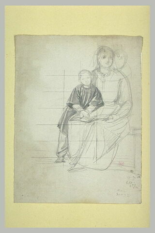 Femme, assise, tenant contre elle un jeune garçon en longue blouse, image 1/1