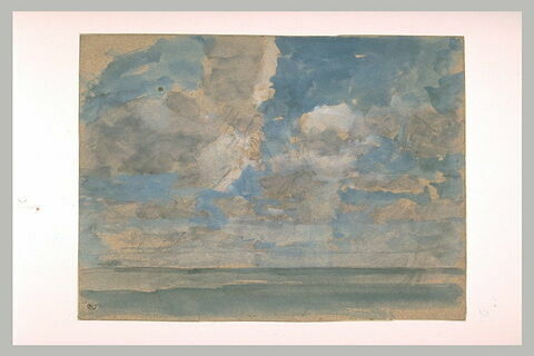 Ciel nuageux au-dessus d'une mer calme, image 2/2