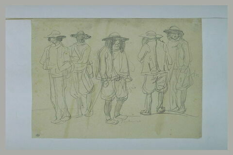Cinq bretons debout en costume traditionnel, image 1/1