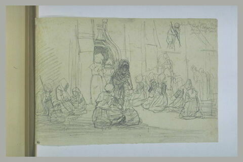 Femmes, à genoux ou assises, à l'entrée d'une église, image 1/1