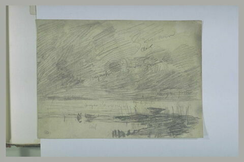 Langue de terre, entourée par la mer, sous un grand ciel sombre, image 1/2