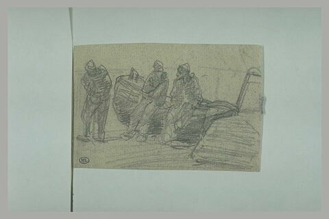 Deux pêcheurs adossés contre une barque, et un autre homme debout