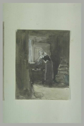 Femme, debout, devant une fenêtre, image 1/1