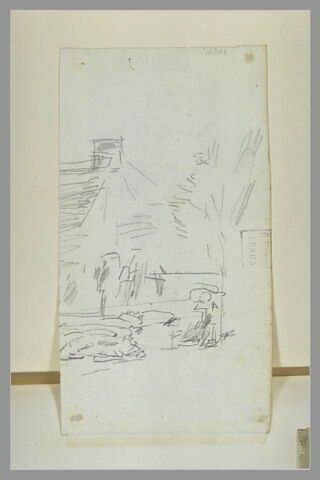 Femme devant une maison, image 1/1