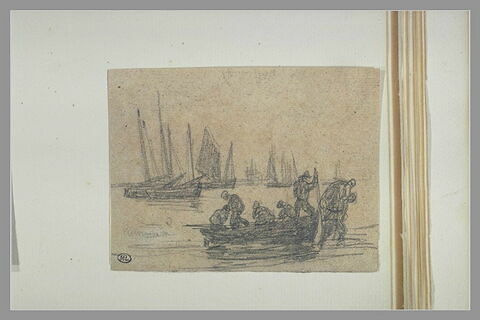 Canot avec des marins, et barque de pêche à l'ancre, image 1/1