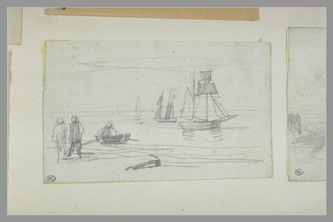 Deux hommes sur la plage et au loin, canot et bateaux à voiles, image 1/1