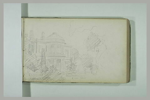 Vue sur une résidence avec un jardin, image 1/2