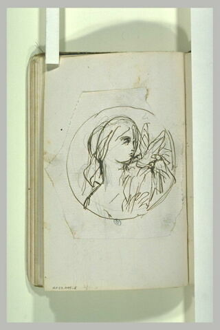 Buste de femme de profil avec une colombe, dans une composition en médaillon, image 2/2