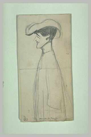Femme vue à mi-corps, de profil à gauche, avec chapeau et trench-coat, image 1/1