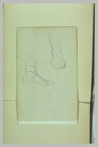 Deux croquis de pied, chaussé de sandale, à l'antique, image 1/1