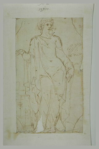 Femme debout, drapée, d'après l'antique, image 1/1
