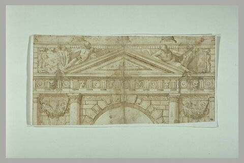 Etude pour le fronton d'une porte, en façade