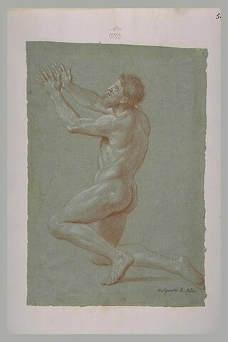 Un homme nu, vu de profil, un genoux à terre, les mains tendues vers le ciel, image 1/1