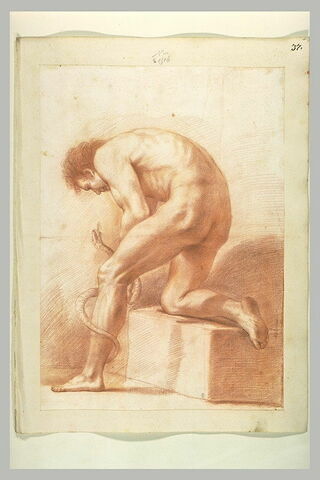 Homme nu, de trois quarts vers la gauche, de dos, tenant un serpent, image 1/1