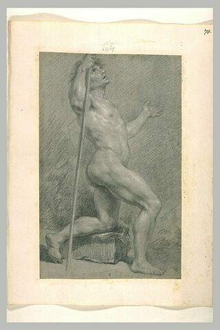 Homme nu, appuyé sur un bâton, regardant vers le haut, un genou sur un degré, image 1/1