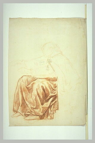 Figure assise couvert d'un manteau, les bras tendus vers la gauche
