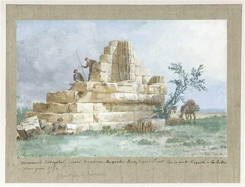 Ruines d'un monument triomphal sur la route d'Agosta à Carlintini